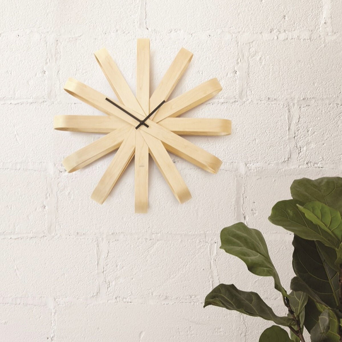 Umbra Ribbonwood seinäkello 51 cm