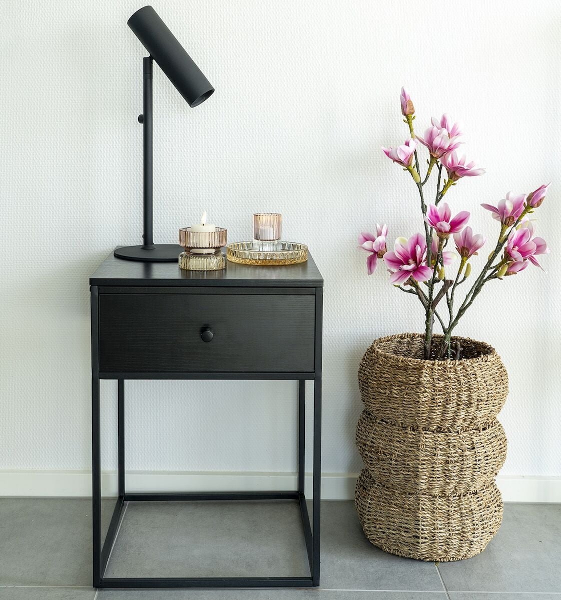 House Nordic Vita yöpöytä 1-laatikolla musta