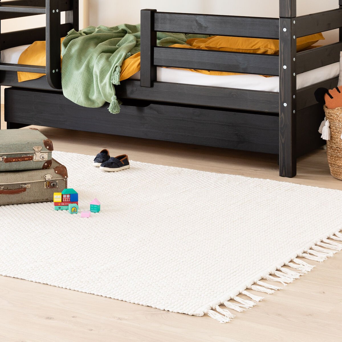 Liisa sängynaluslaatikko musta