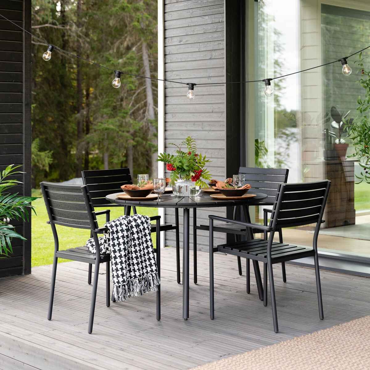 Arvid ruokapöytä Ø110 cm musta