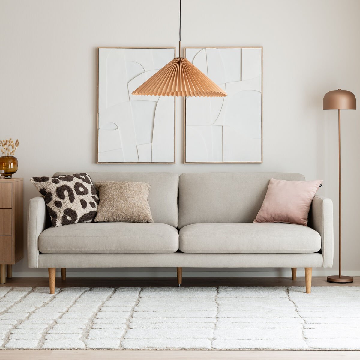 Classic 3-istuttava sohva hiekka, Cinema 16, jalka J-138 tammi