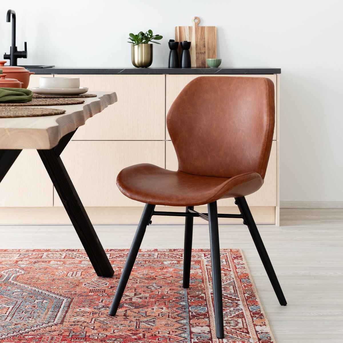 Keto tuoli konjakki retro 691B PU-keinonahka, mustat jalat