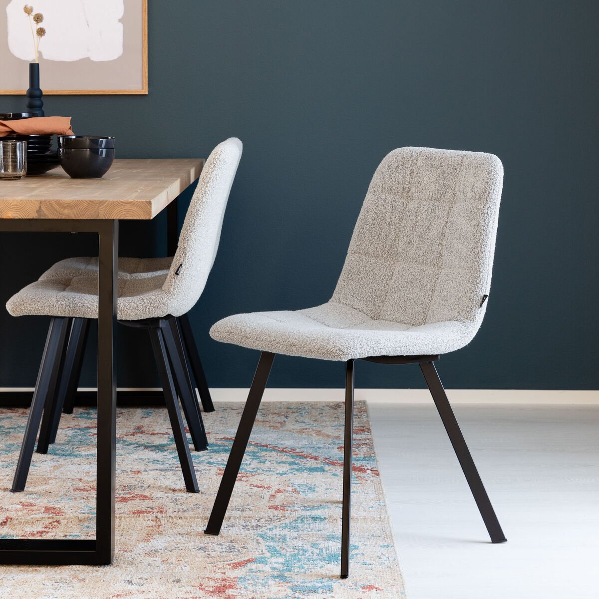 Kiova tuoli vaalea beige UF995-02, mustat jalat