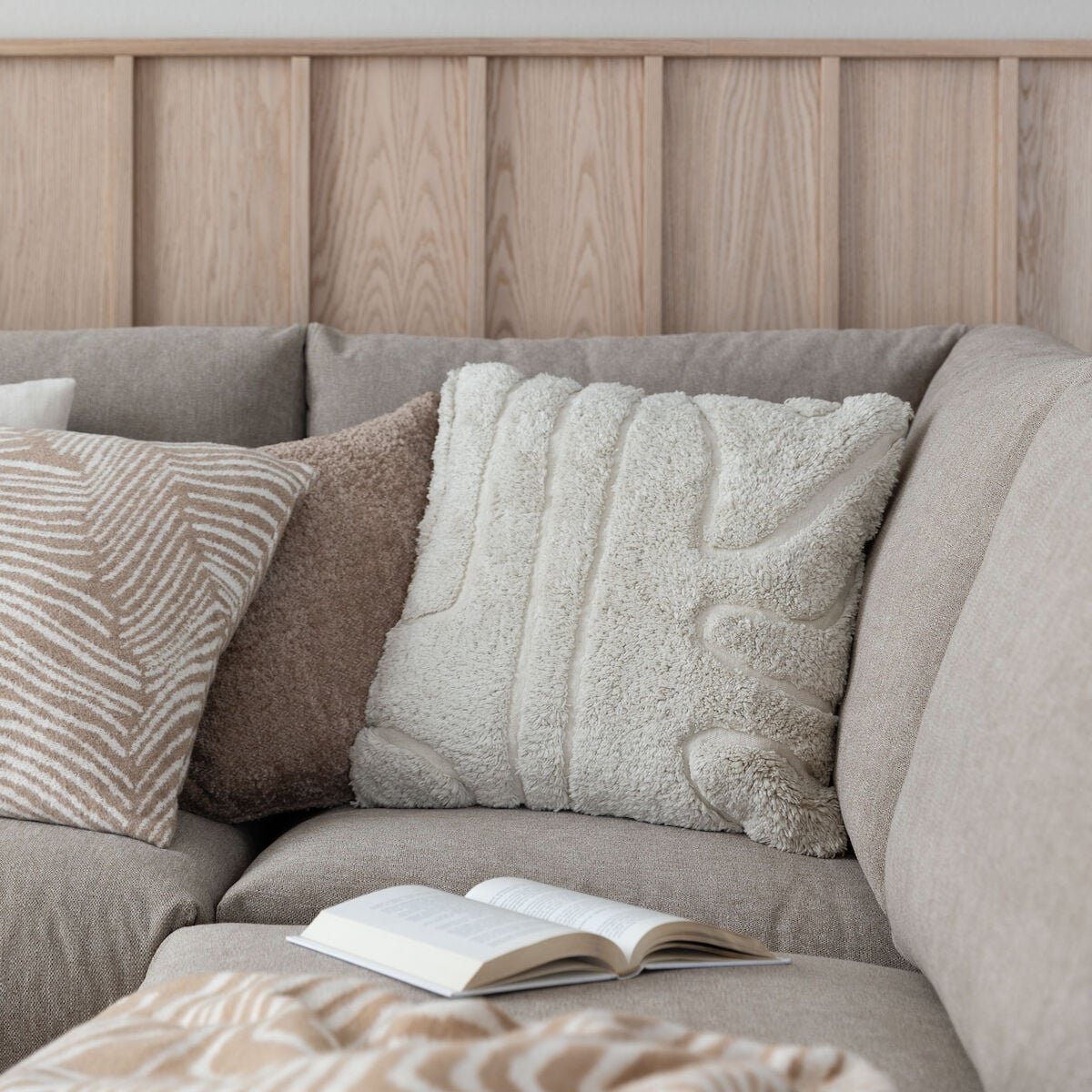 Minea koristetyyny 45x45 cm hiekka