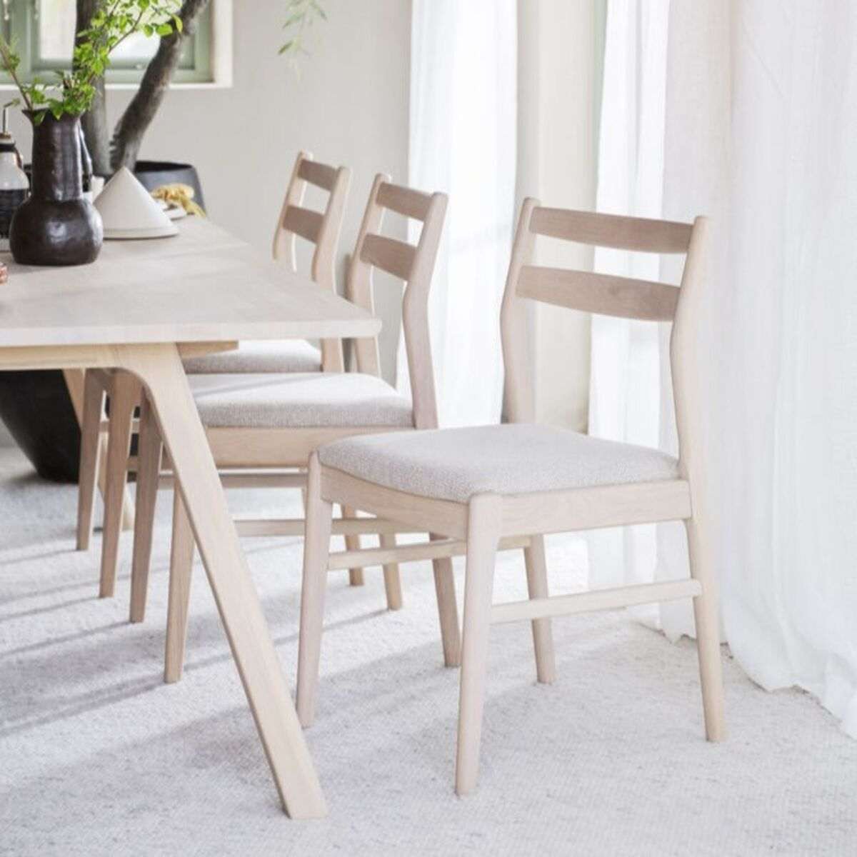 Rowico Home Kerwin tuoli valkopesty tammi/vaalea beige 5029 Abby 121