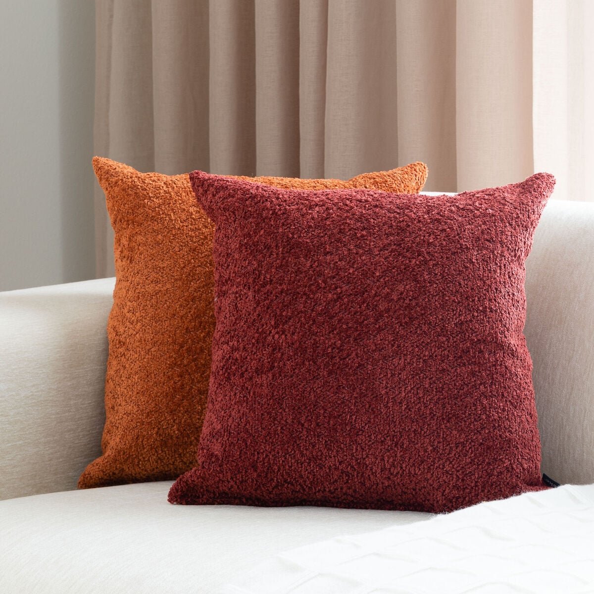 Sammal koristetyyny 45x45 cm punainen