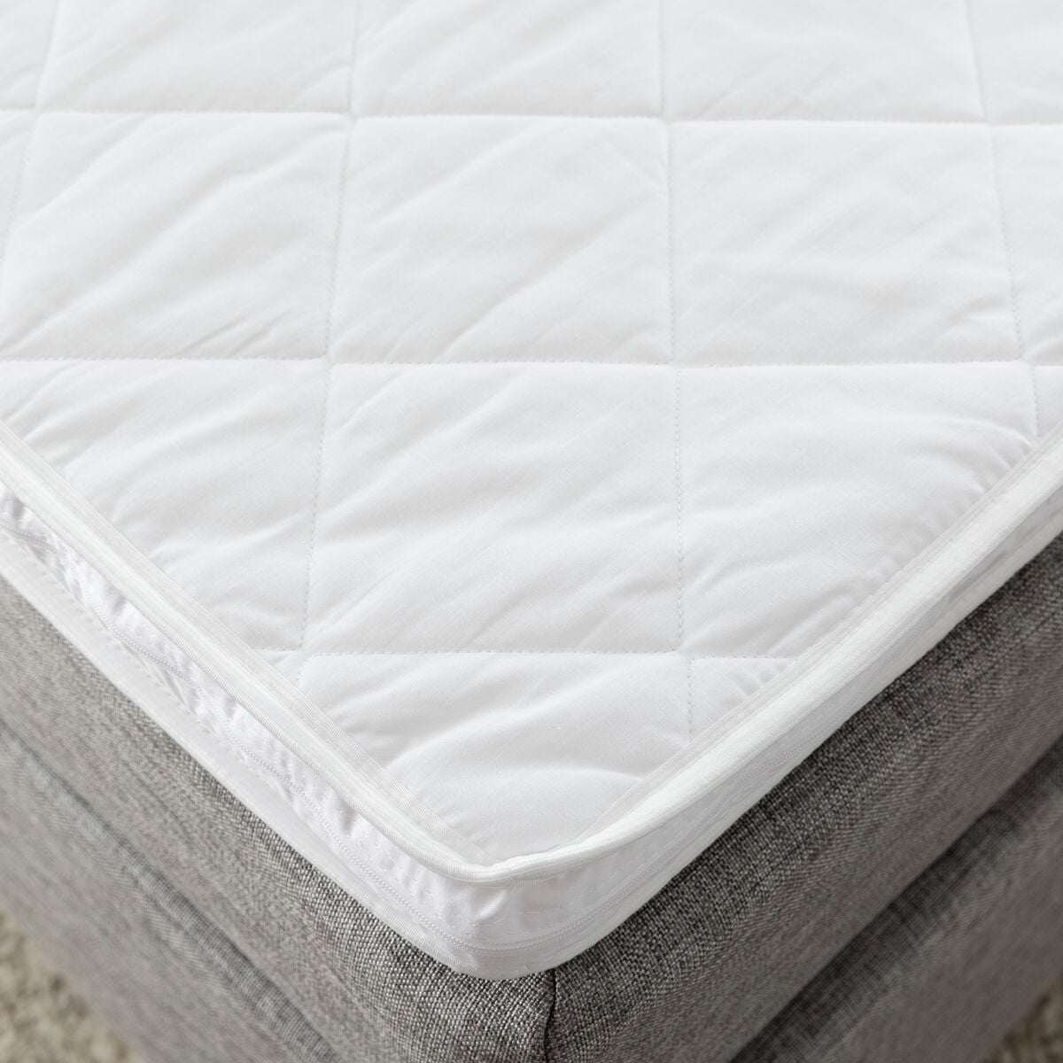 Unia Basic petauspatja 120x200x6 cm