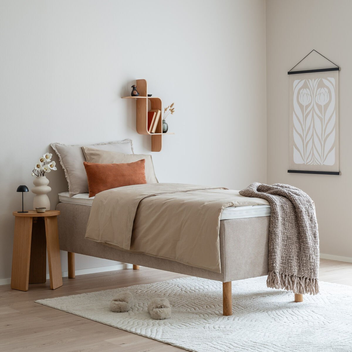 Unia Kulta runkopatjasänky 80x200 L beige, Unia Pronssi 5cm, Pyöreä öljytty ta