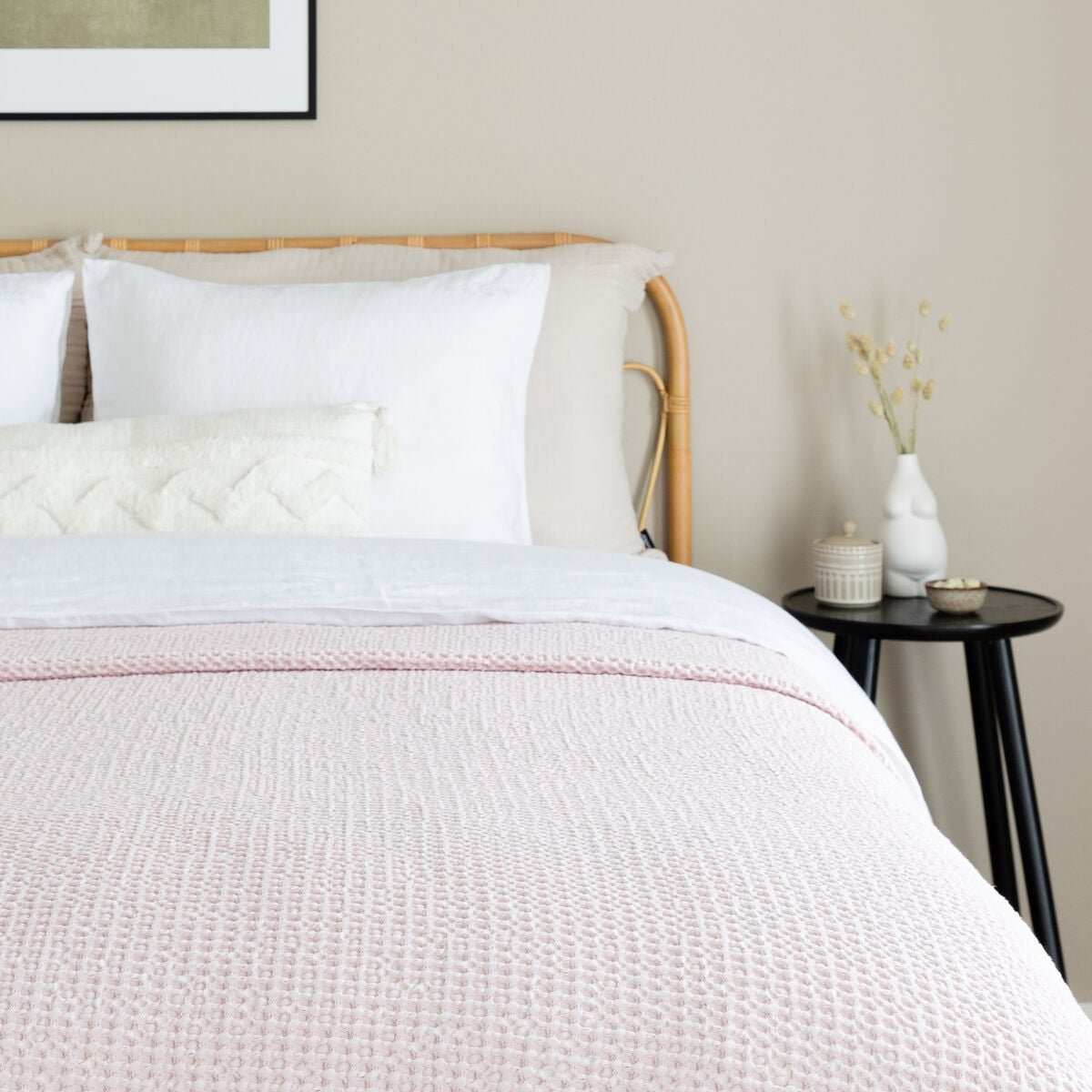 Vohveli päiväpeitto 280x260 cm vaalea rosa