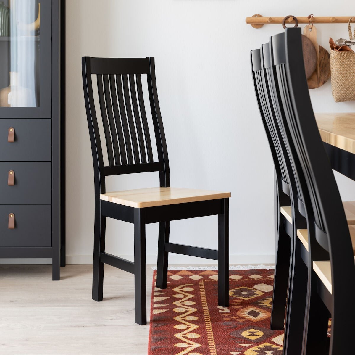 Vuono tuoli musta/koivu