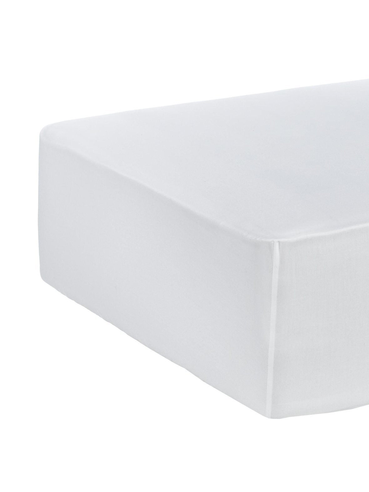 Triomphe-satiinilakana, muotoonommeltu