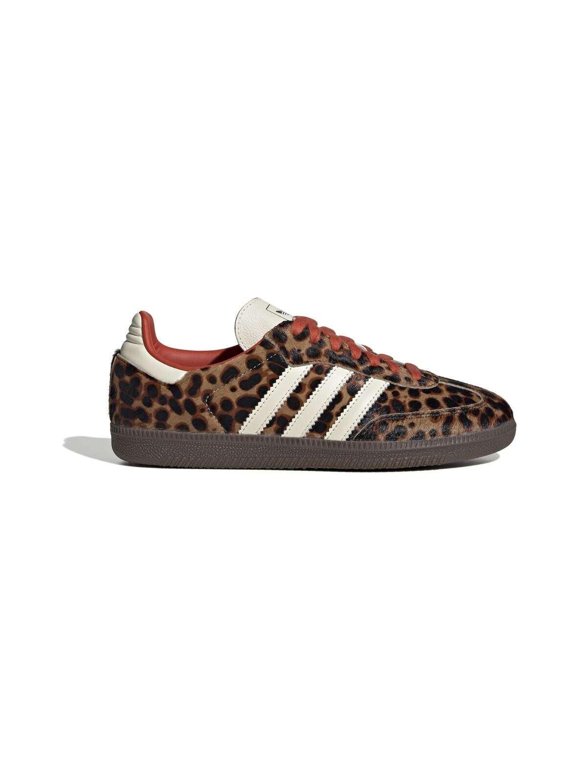 Samba og w -sneakerit