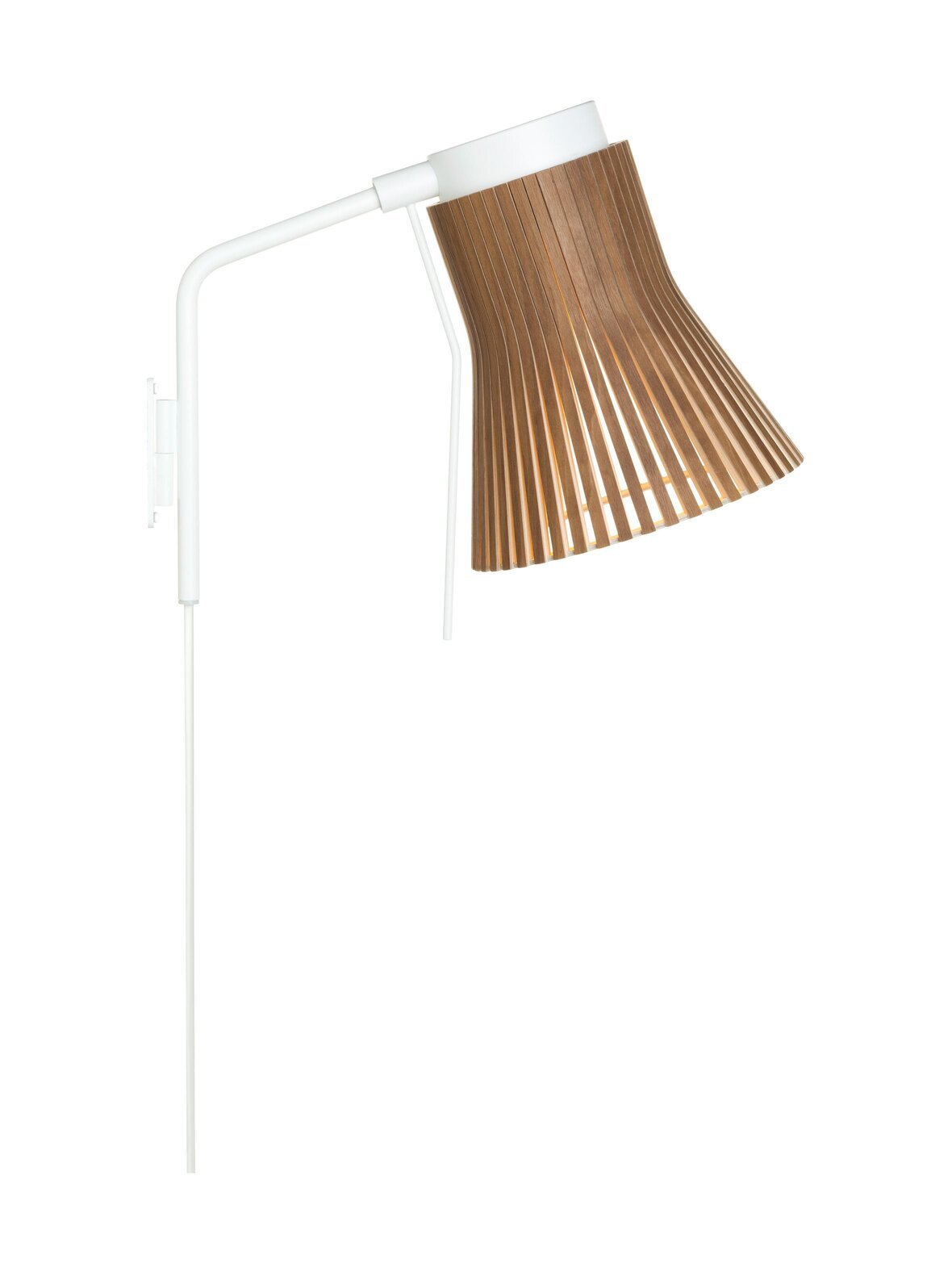 Petite walnut -varrellinen seinävalaisin