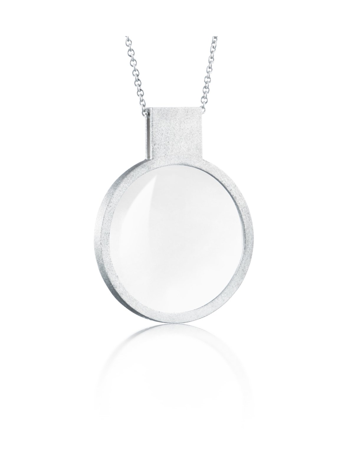 Muoto round magnify pendant necklace