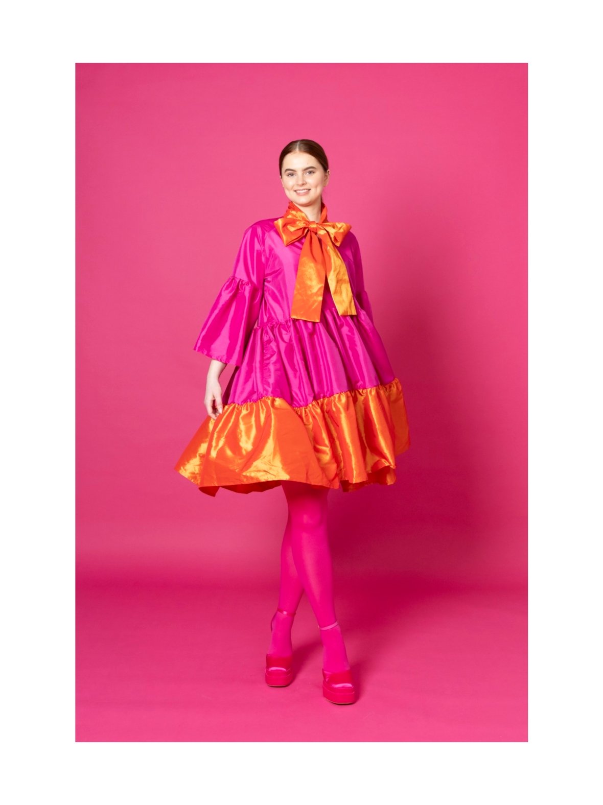 Lush- mekko rusettikauluksella, pinkki/oranssi