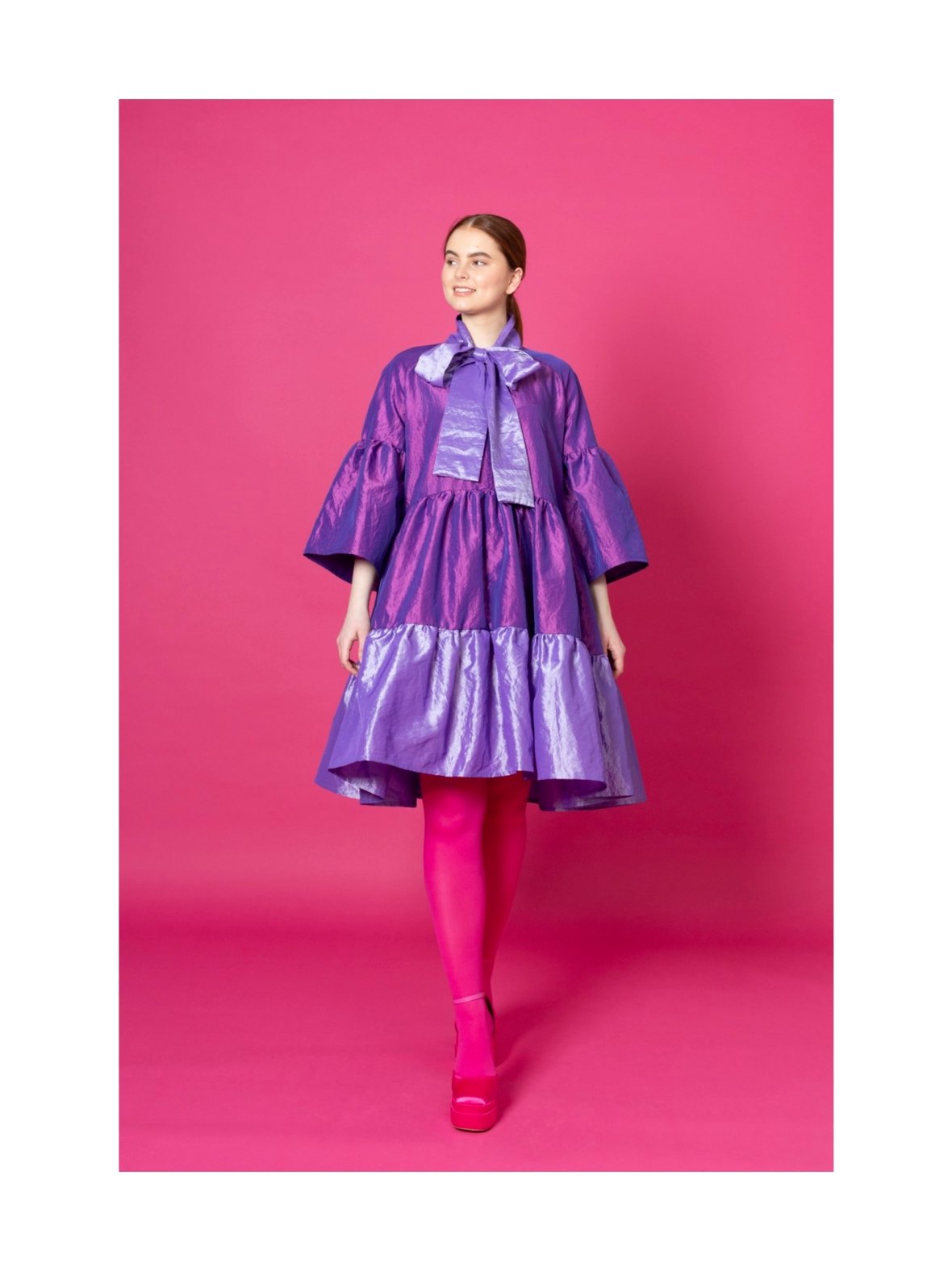 Lush- mekko rusettikauluksella, lila/laventeli