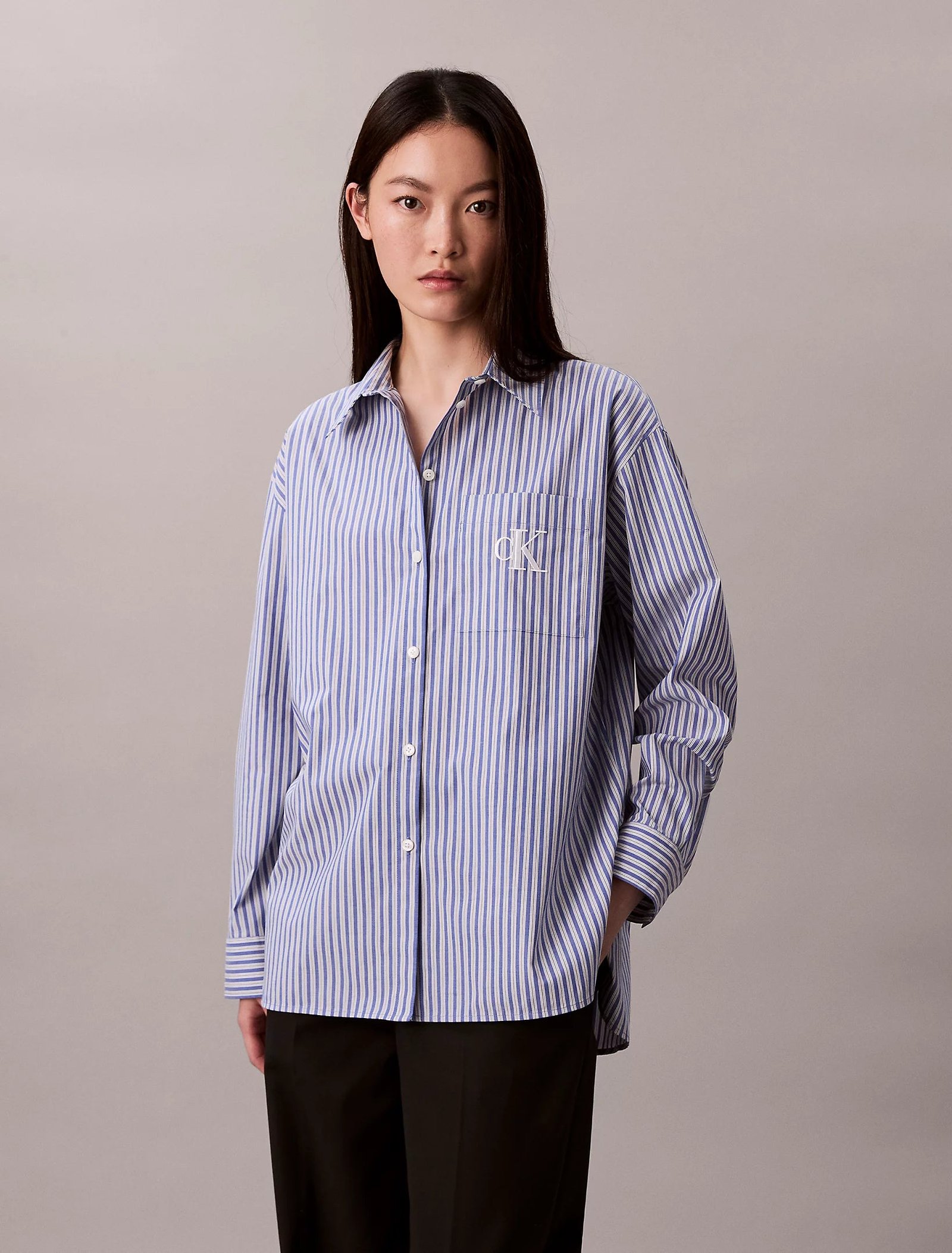 Calvin Klein Jeans naisten paitapusero YD PERFECT BUTTON DOWN SHIRT, vaaleansininen