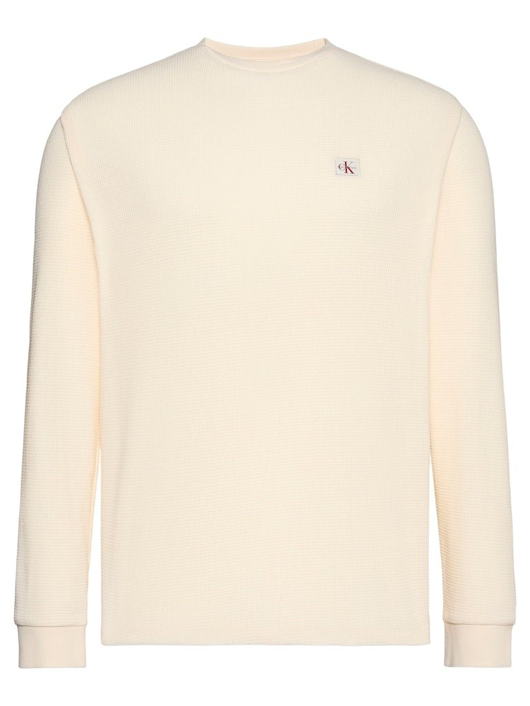 Calvin Klein Jeans miesten pitkähihainen paita LS Waffle Badge Crenwnk Tee, kerma
