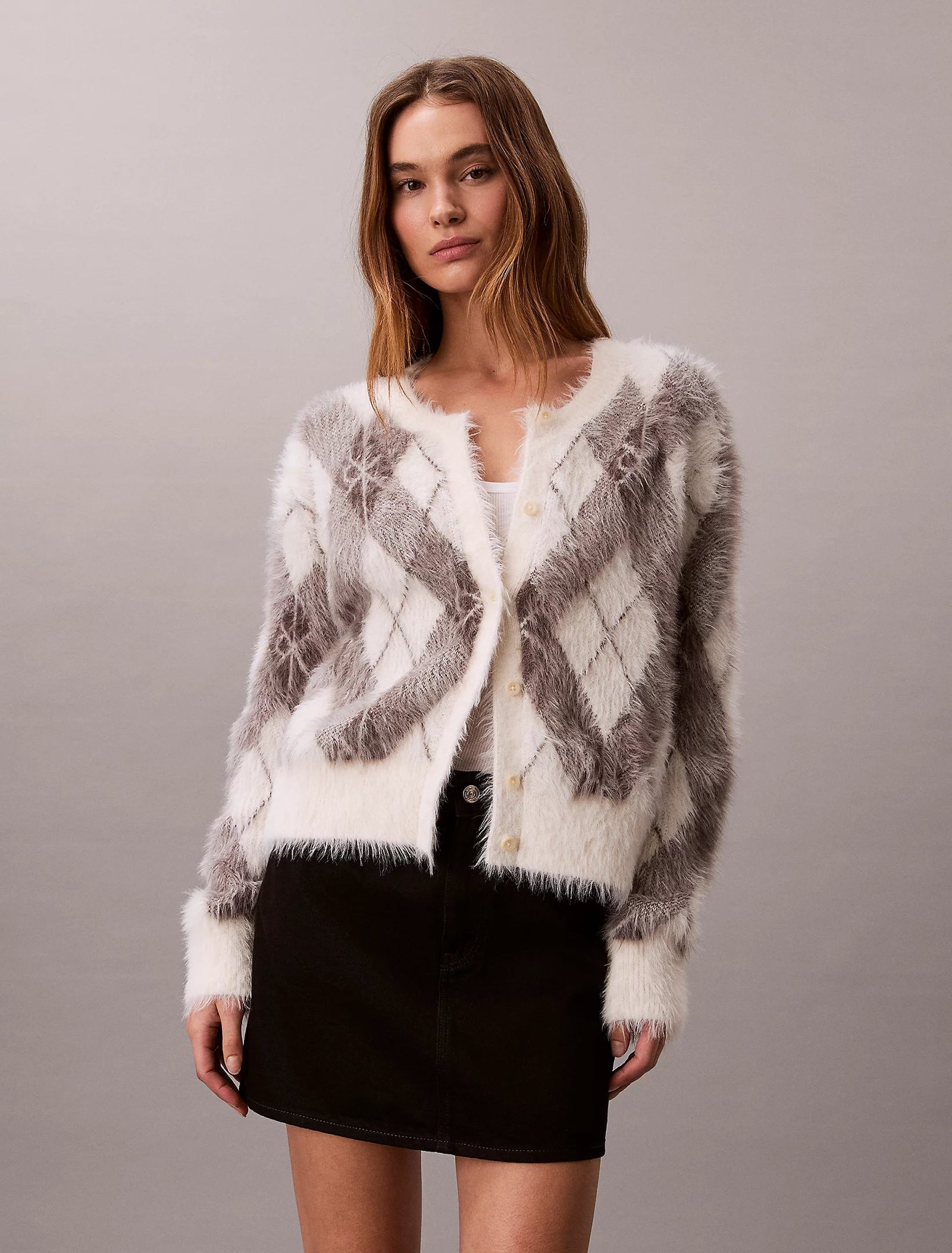 Calvin Klein Jeans naisten neuletakki Fuzzy Novelty Argyle Sweater, harmaa kuosillinen