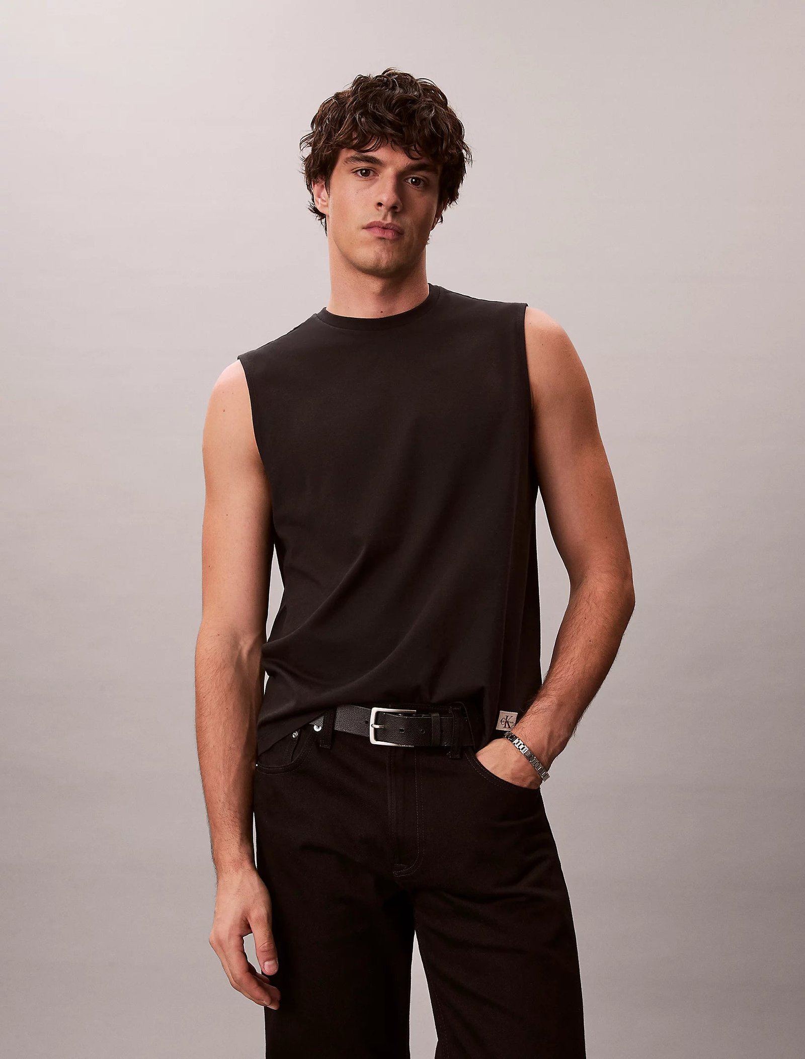 Calvin Klein Jeans miesten hihaton paita 30S Jersey Badge Muscle Tank, musta