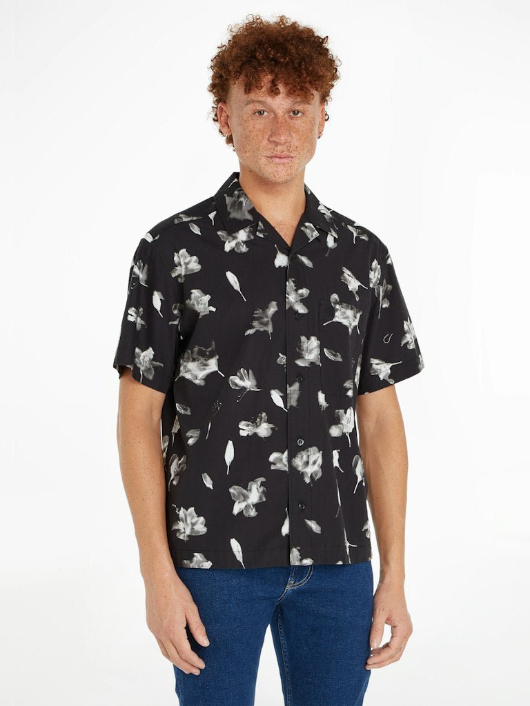 Calvin Klein Jeans Miesten Kauluspaita, AOP SS SHIRT Musta