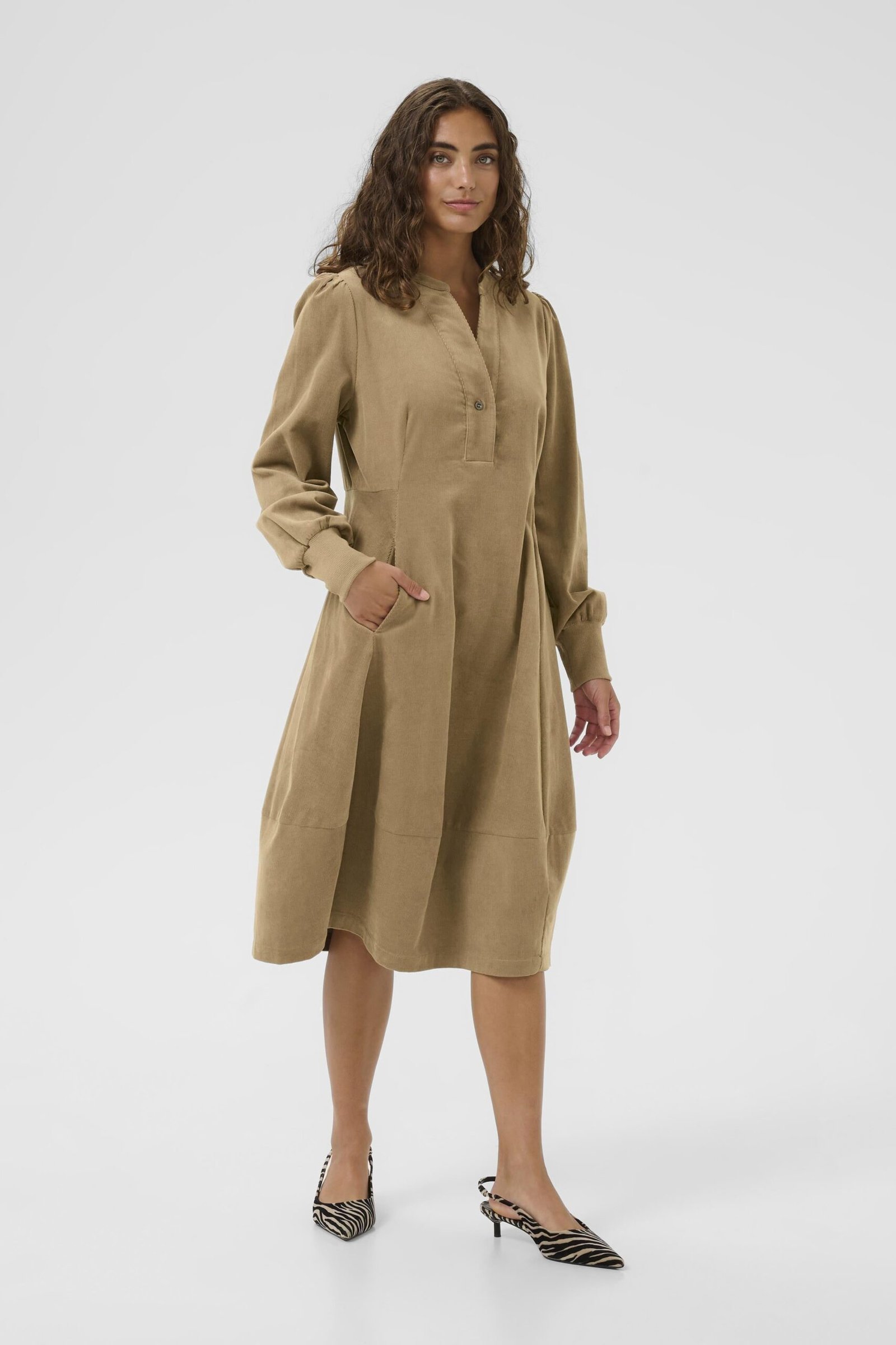 Culture naisten mekko, RHAENA LS DRESS Timber Wolf