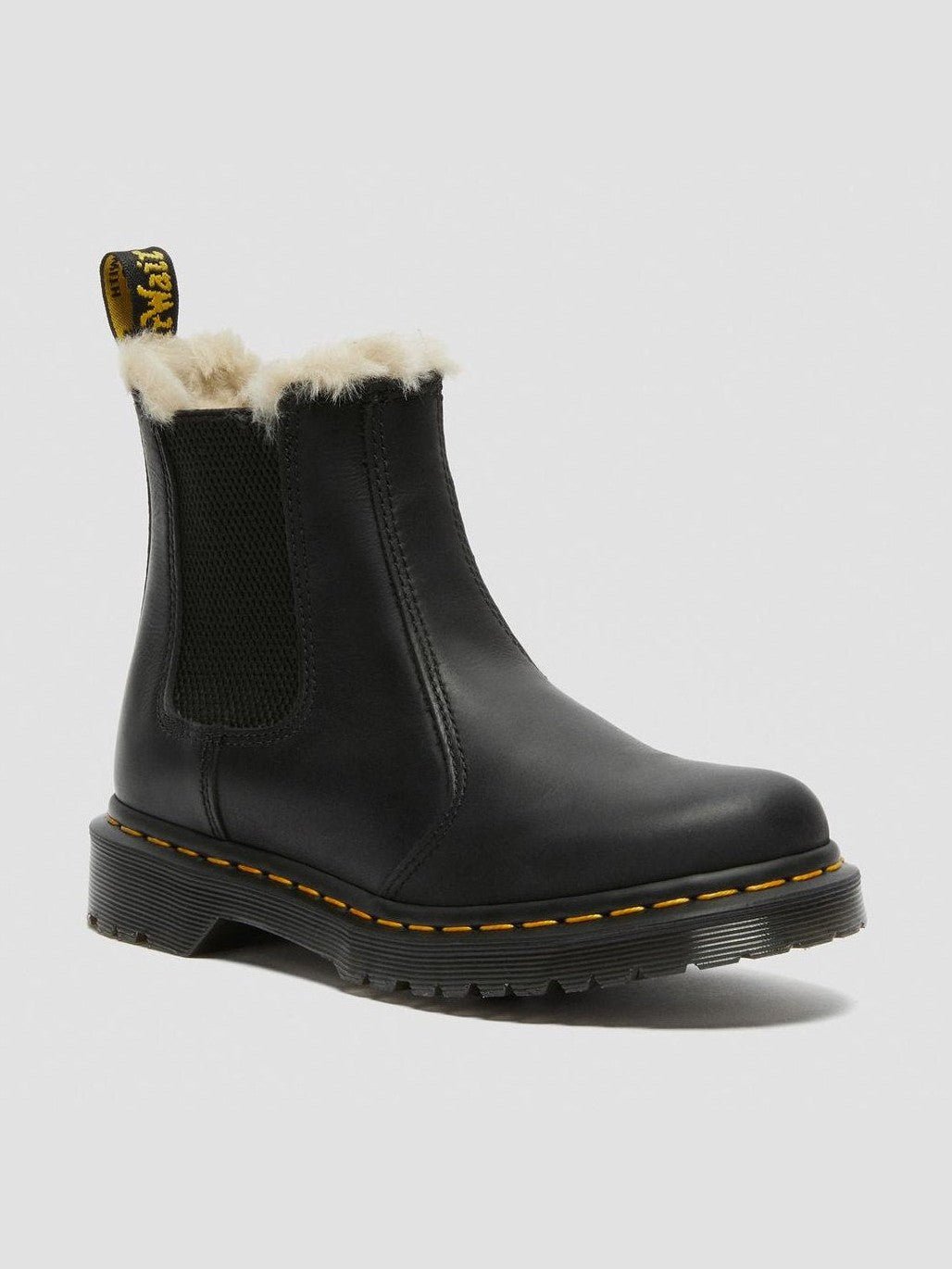 Dr. Martens Naisten Kengät LEONORE Musta