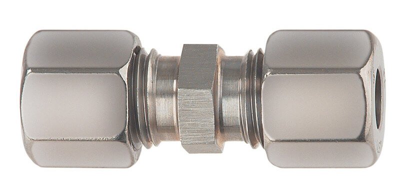 Jatkoliitin 10x10mm teräs, väliliitin, GOK