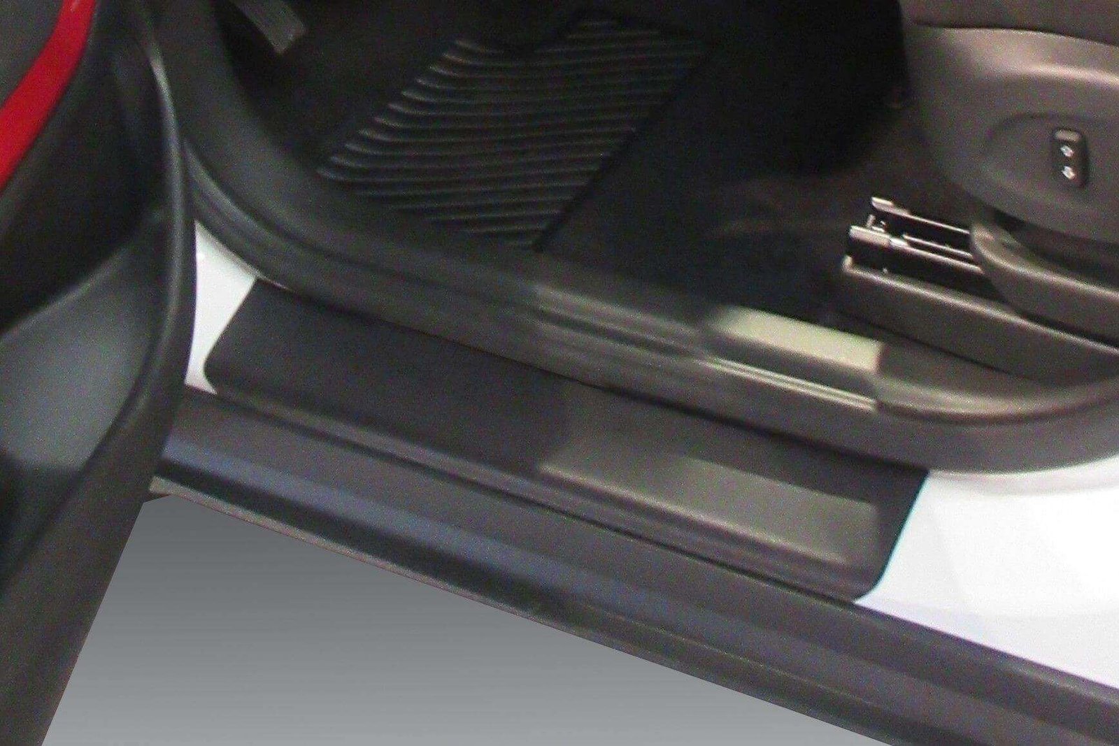 Kynnyssuojasarja Opel Crossland X (2017➟)