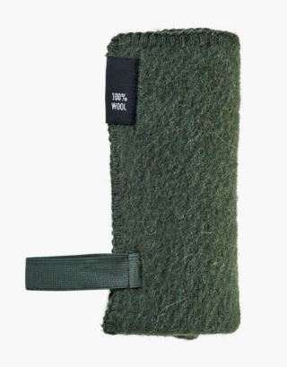 Toppen ull istuinalusta tummanvihreä