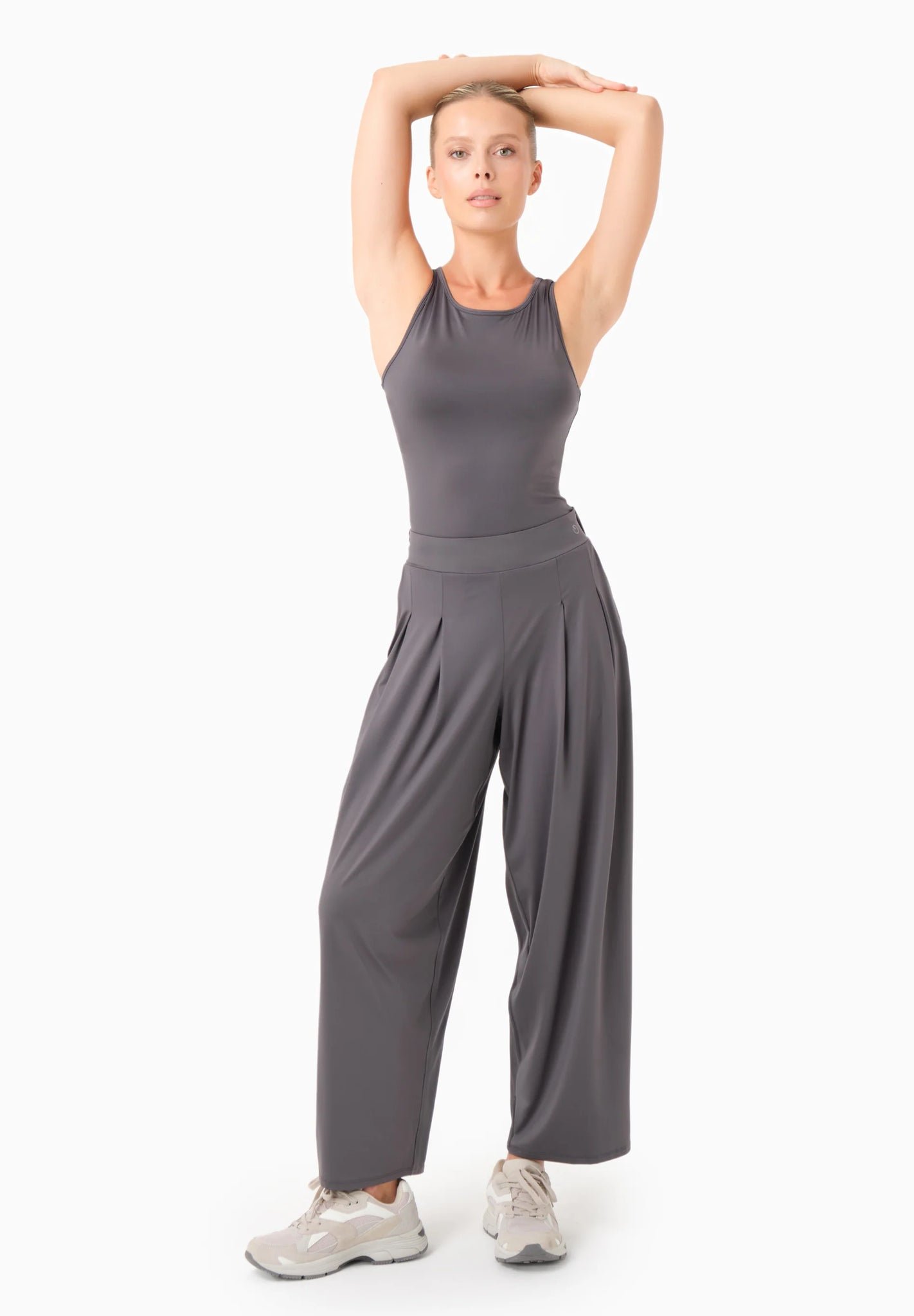 Peeny Wide-cut Trousers Shadow
