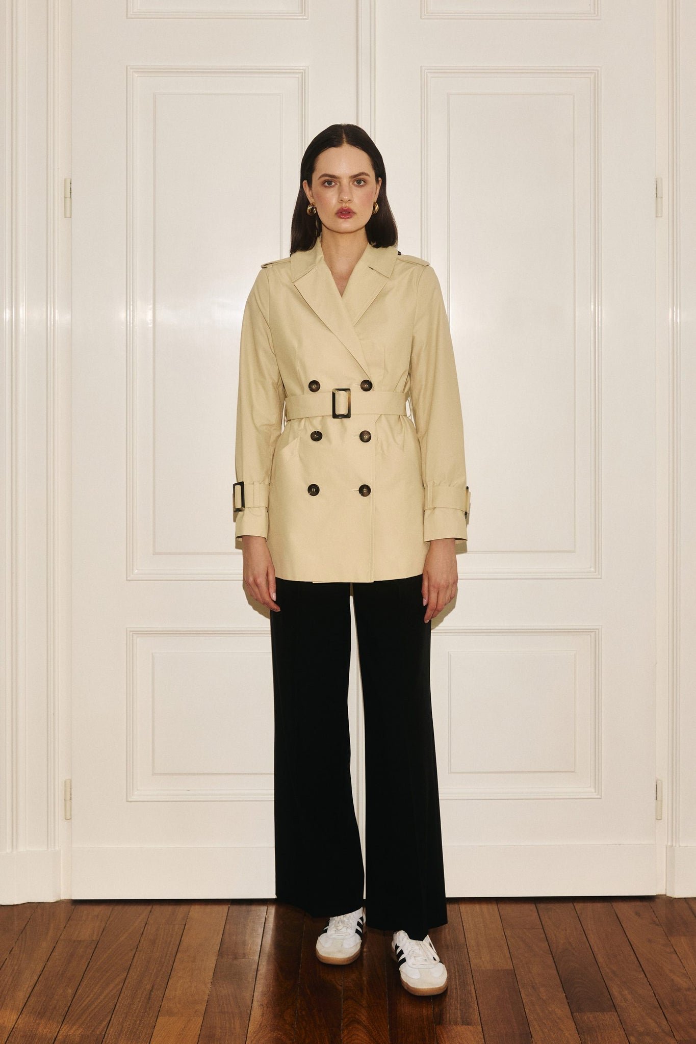 Short Trench Coat Beige