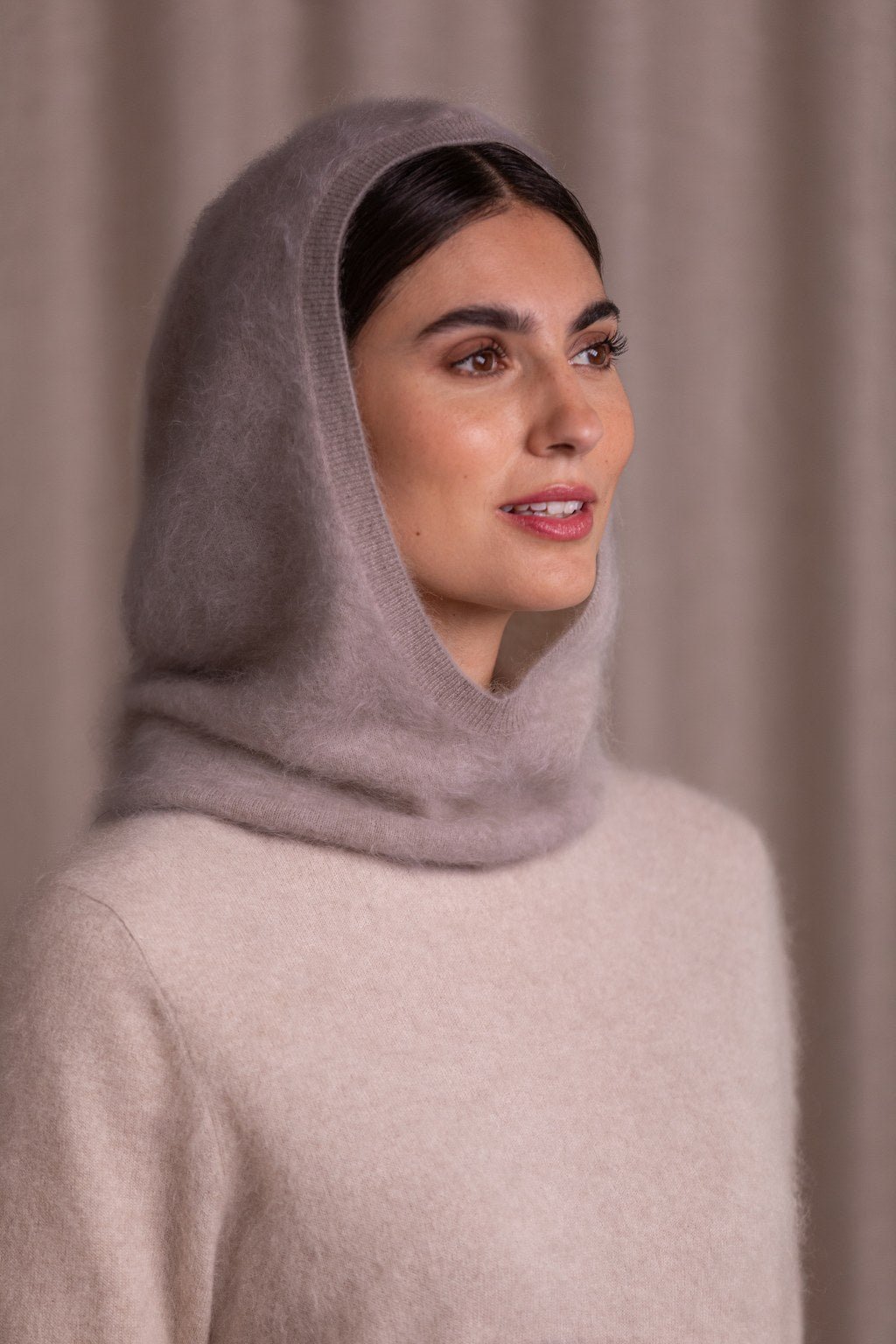 Karia Cashmere Hood Nougat