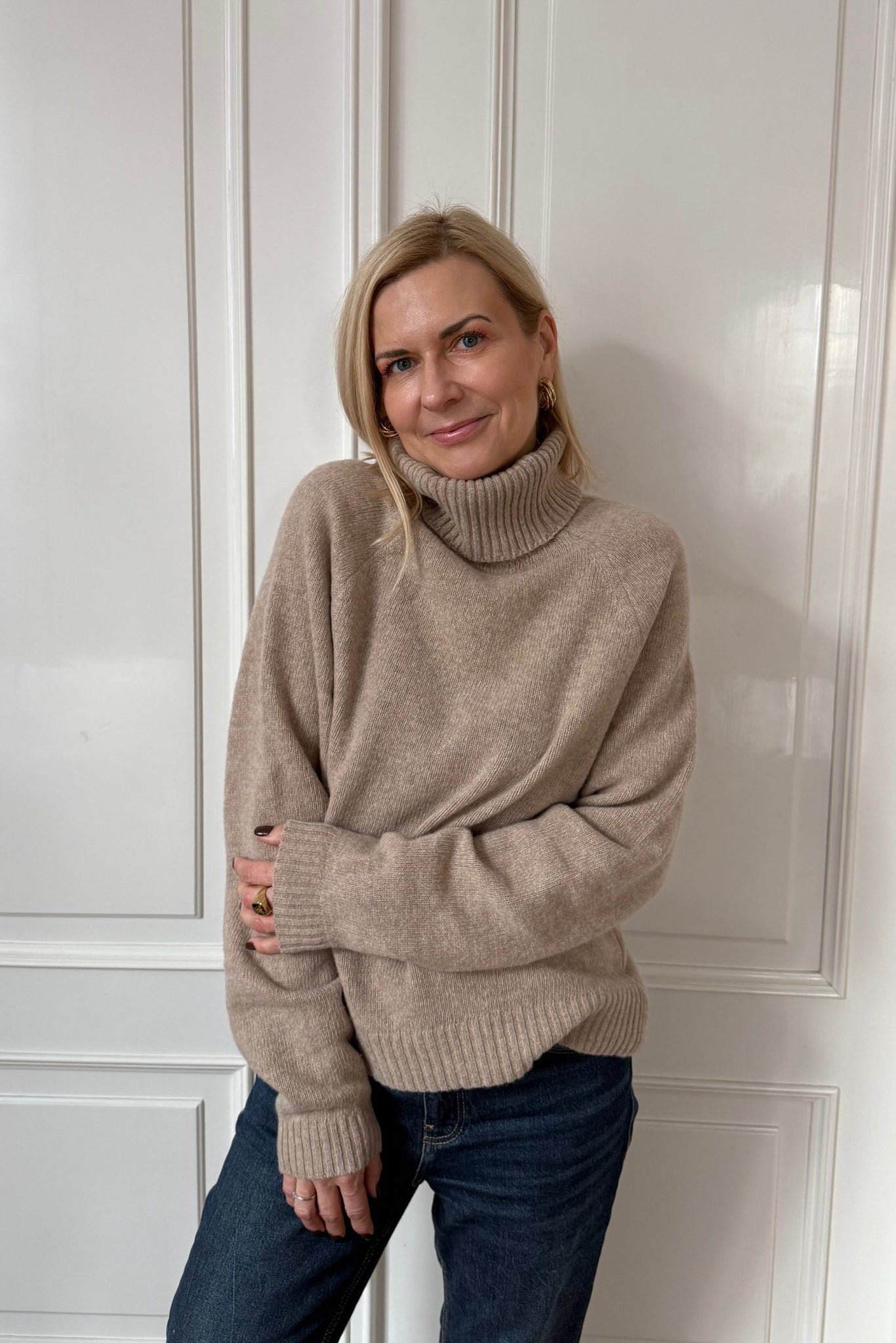 Cashmere Turtleneck Beige