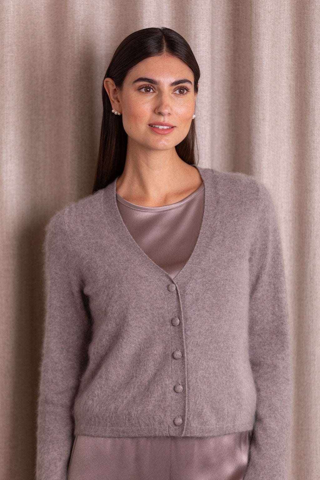 Karliana Long-Sleeve V-Neck Cashmere Cardigan Nougat