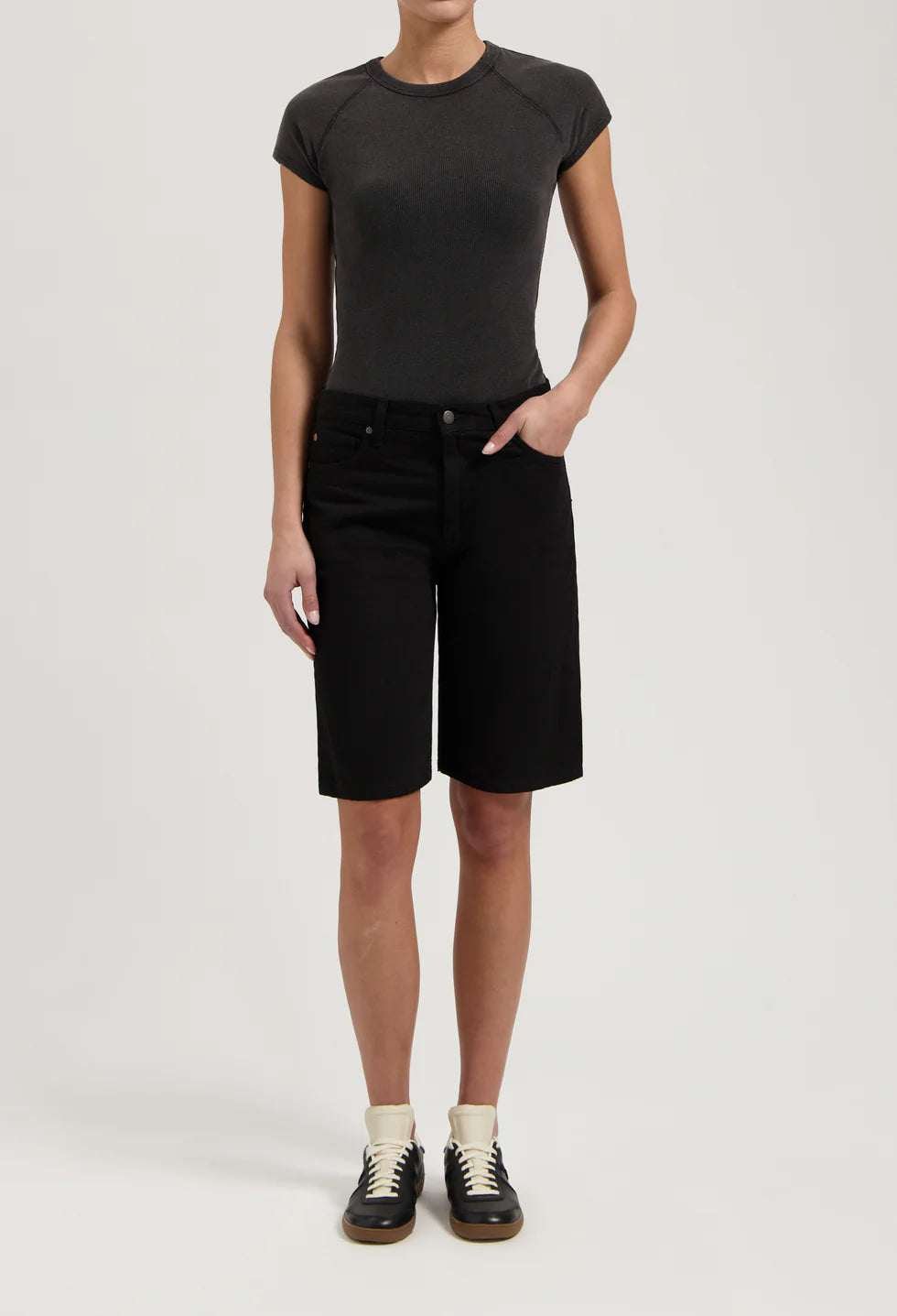 Suzy Mid Denim Shorts BlackDip