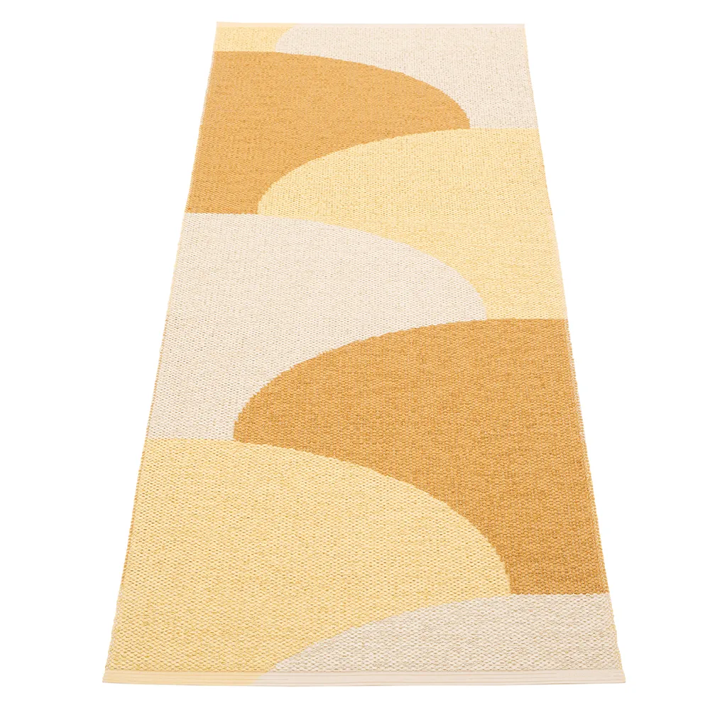 Pappelina, Hill matto Ochre/Pale yellow/Cream 70 x 180cm