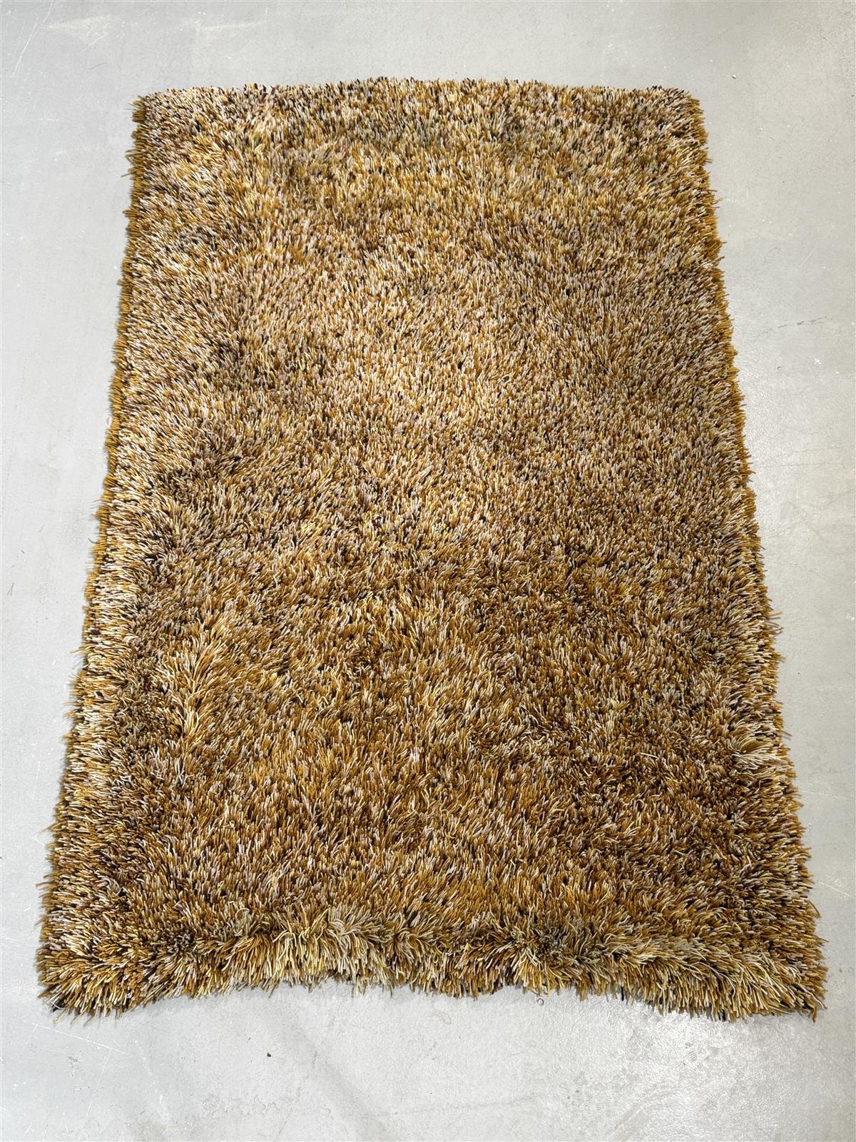 Pitkänukkainen vintage matto 153x240