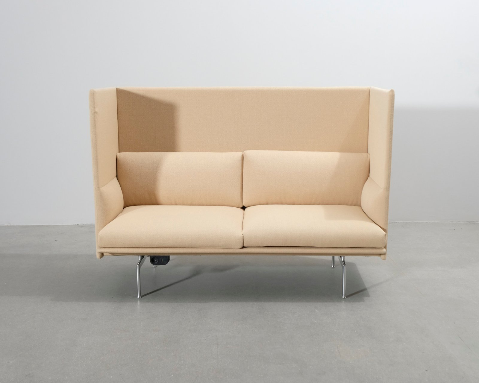 Muuto Outline Highback 2-istuttava sohva beige