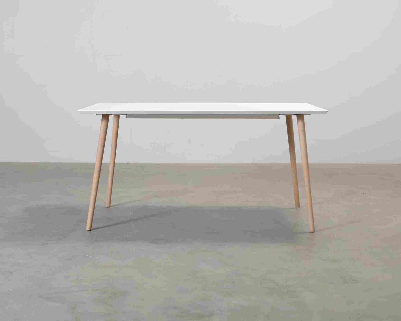 Sofacompany Allie ruokapöytä 150 cm valkoinen