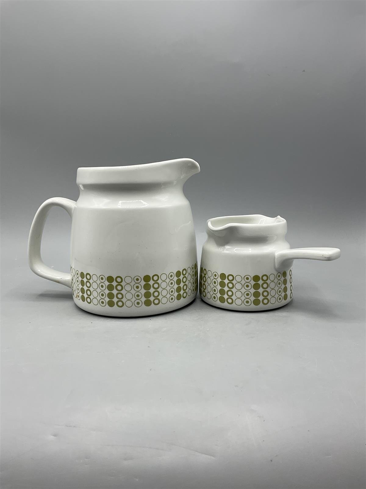 Rörstrand Rotunda kannu ja kastikekaadin