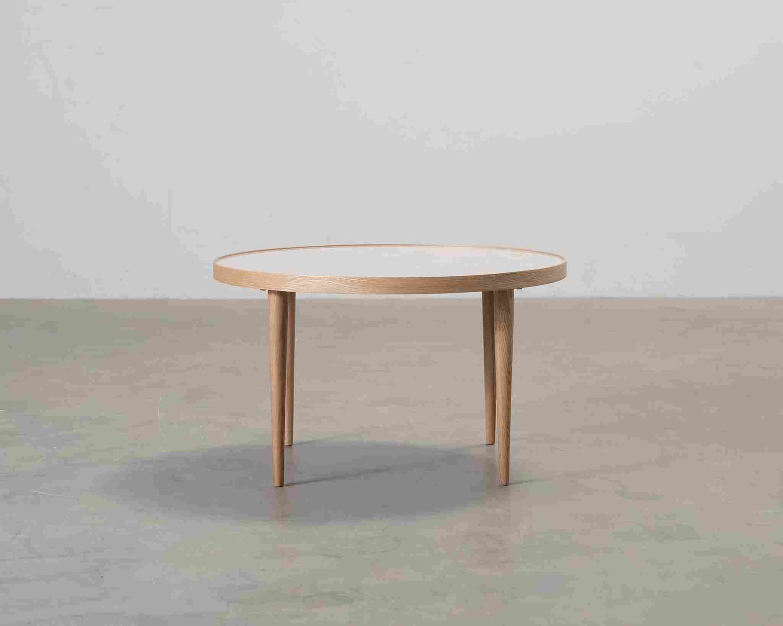 Mio Tuva sohvapöytä ø 80 cm valkoinen / tammi