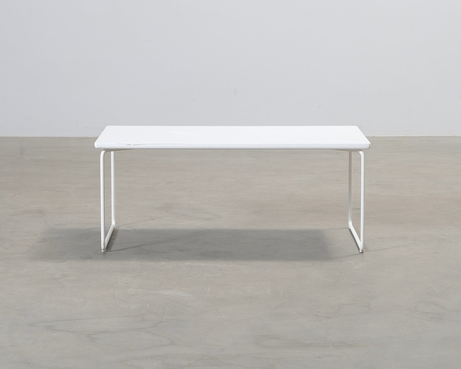 Adea Band sohvapöytä valkoinen