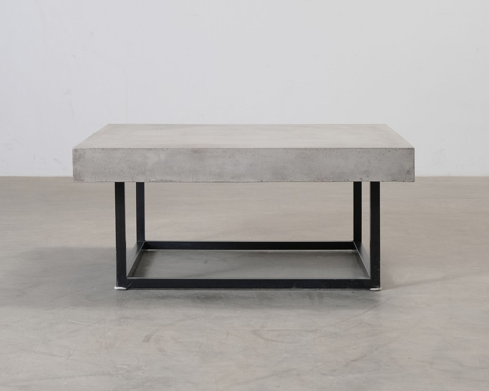 Artwood sohvapöytä 100 x 100 cm betoni