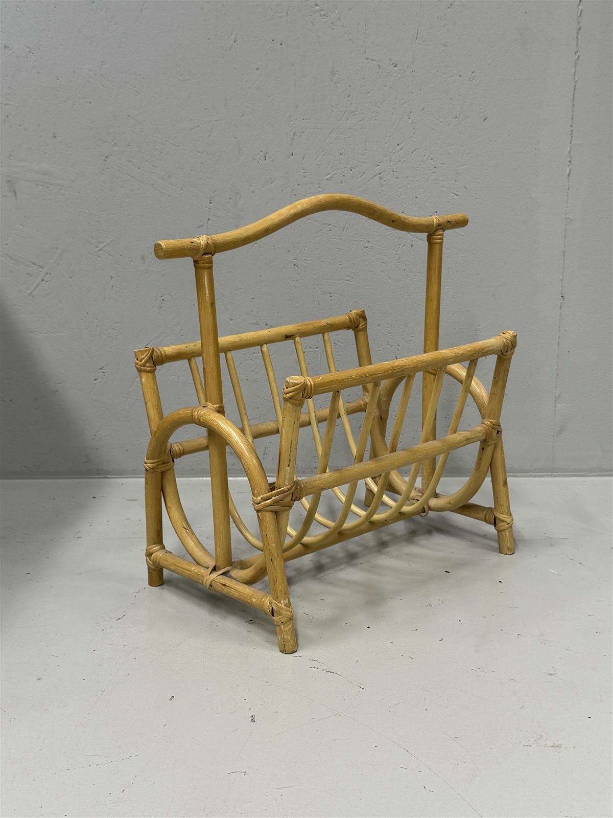 Rottinkinen lehtiteline