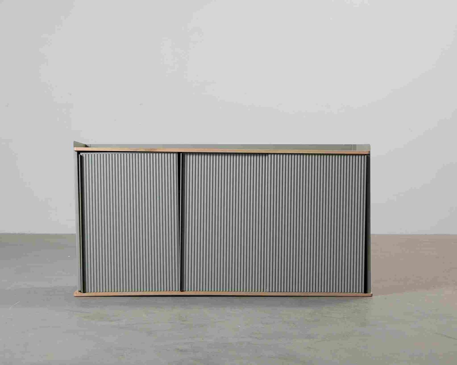 Muuto Enfold senkki tammi / vihreä