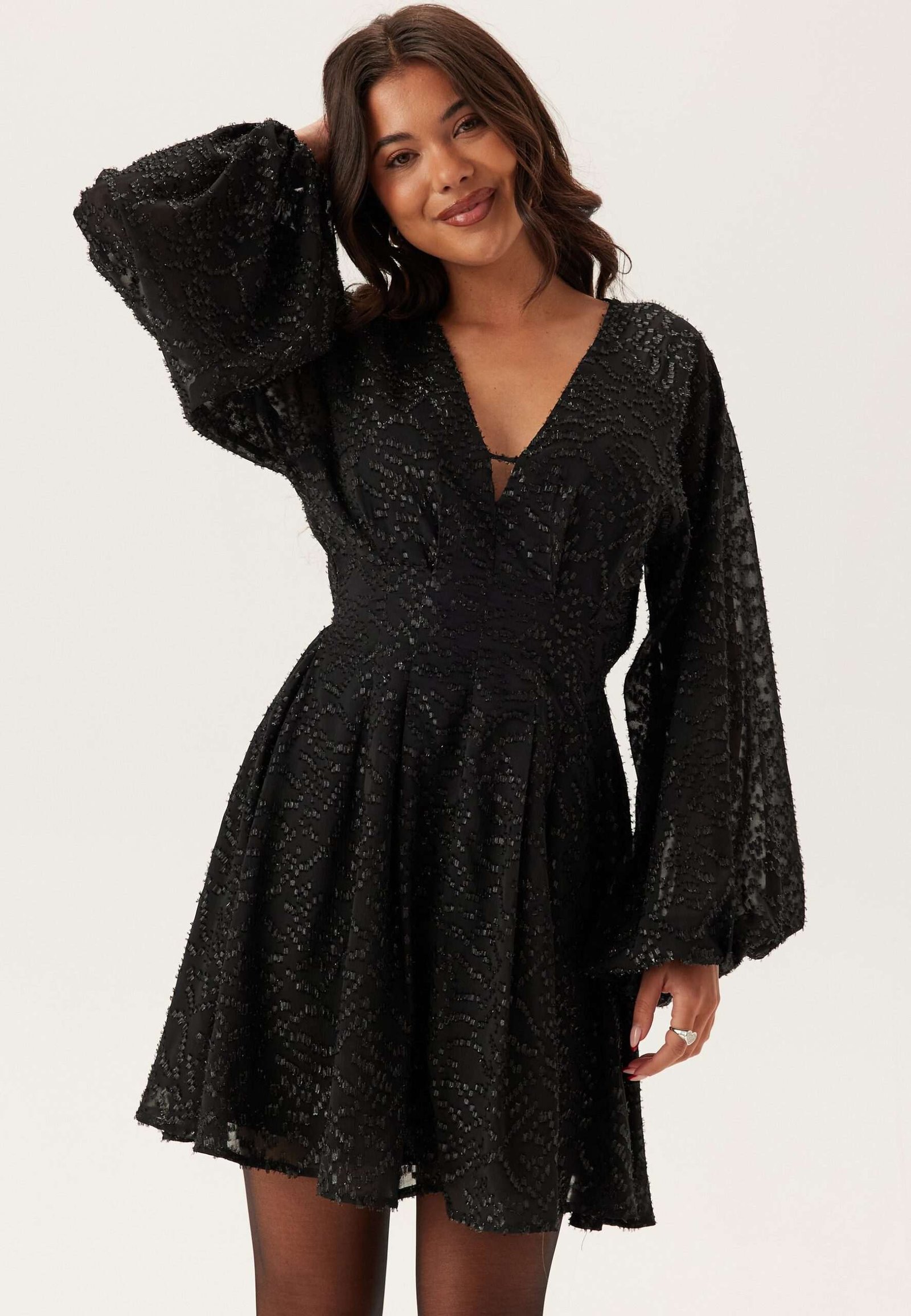 3D Lurex Raglan Sleeve Short Dress