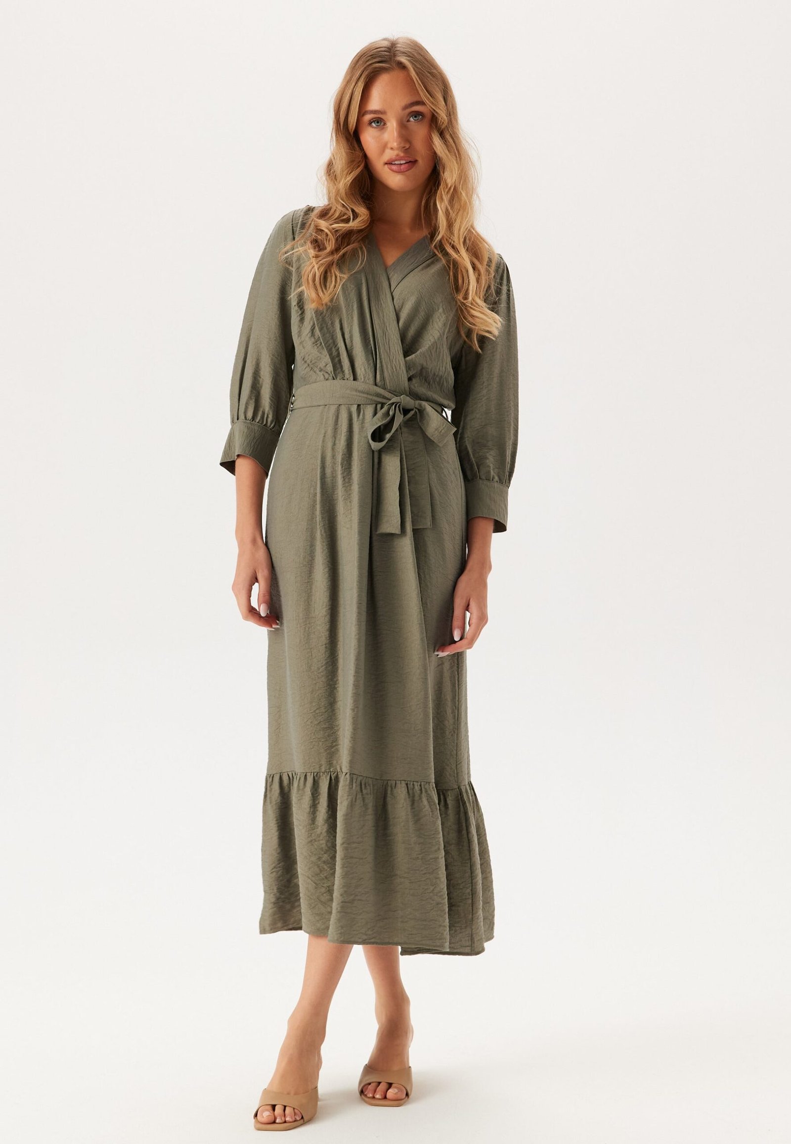 Puff Sleeve Structured Dress