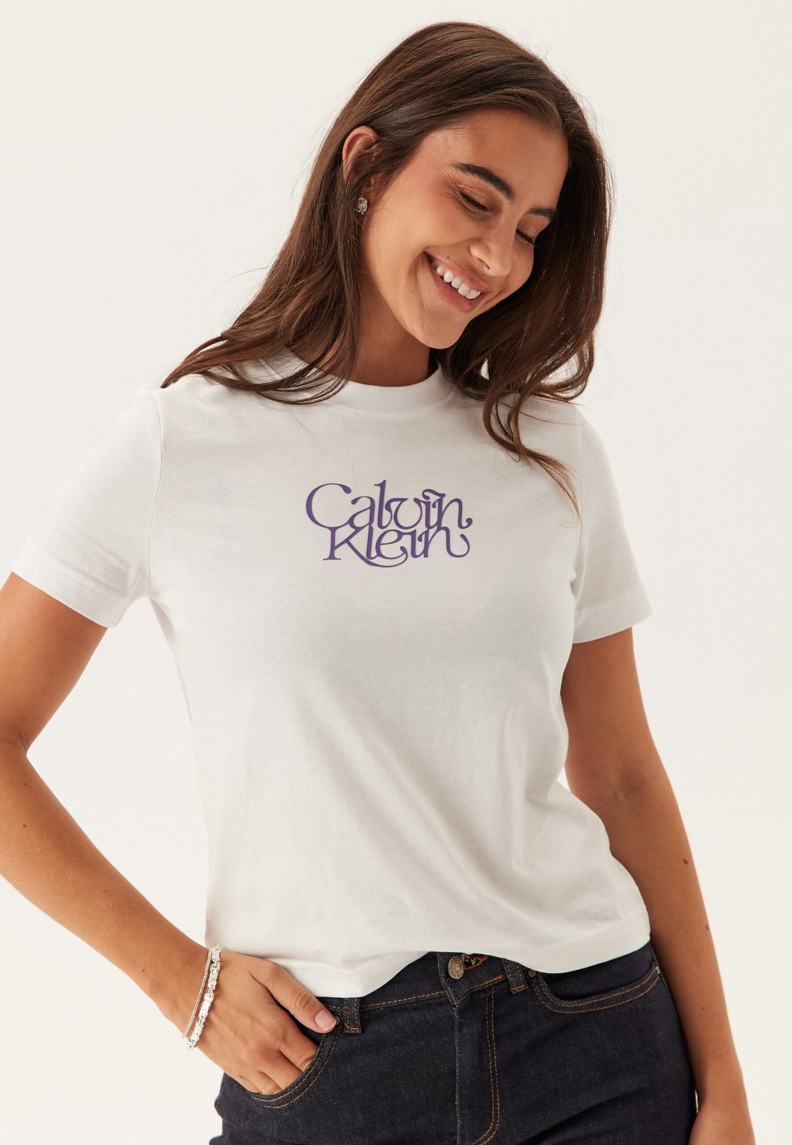 Ss Fitted Script Calvin Klein Te