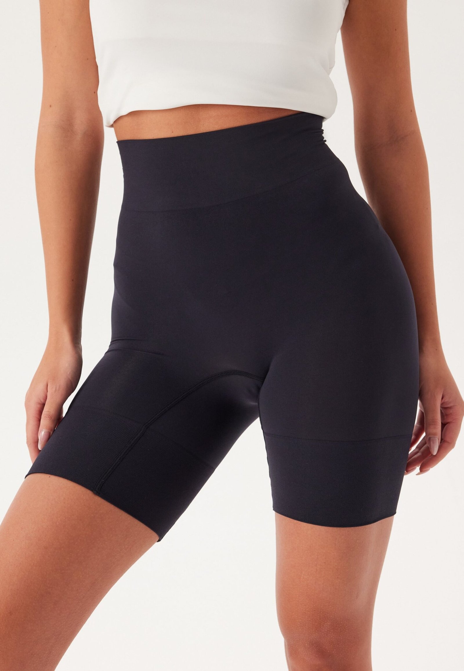 Essensual Mid Waisted Shorts